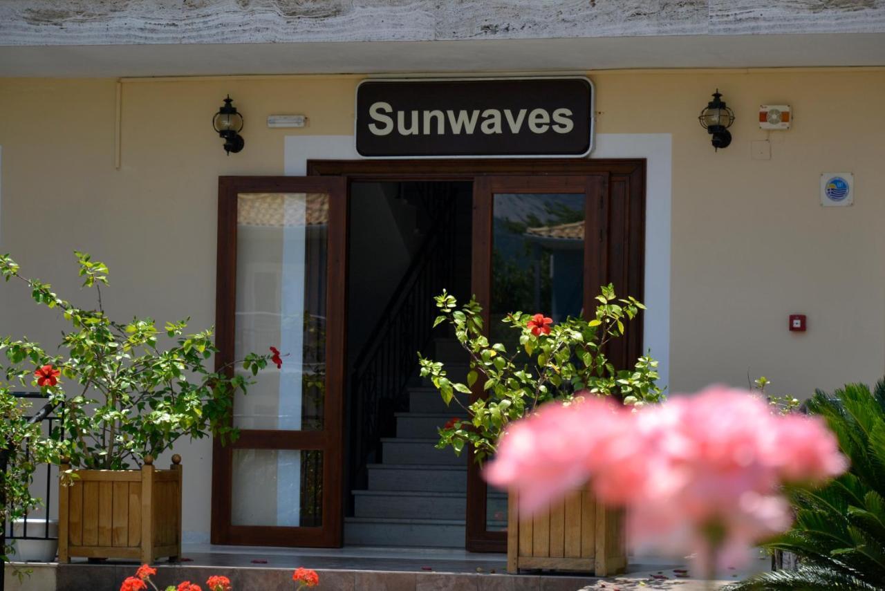 Sunwaves Beach Hotel Vasiliki  Ngoại thất bức ảnh